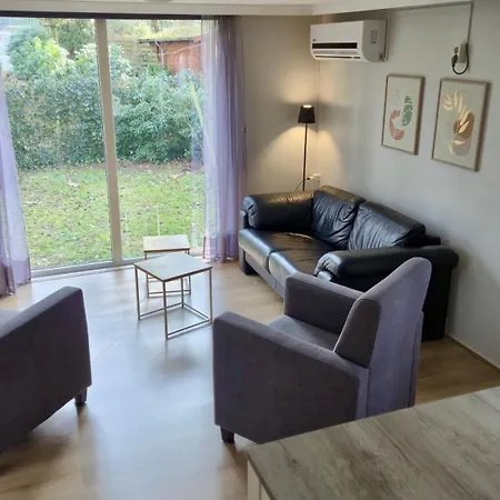 Cosy Chalet Veluwe With Airco, A Spacious Garden And Veranda Chalet Doornspijk