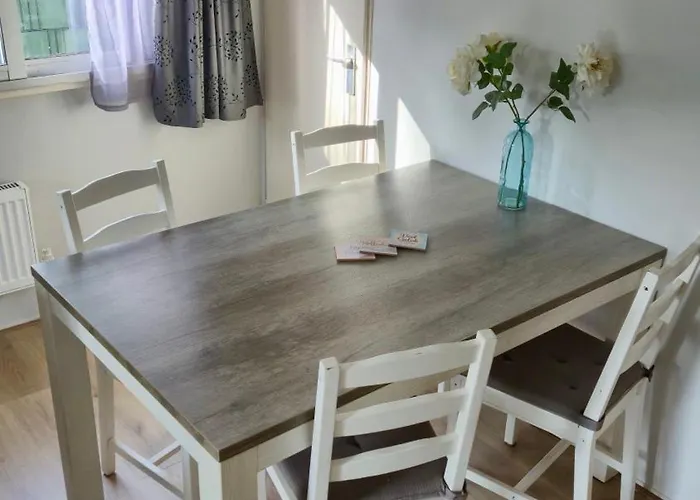 Chalet Cosy Veluwe With A Spacious Garden And Veranda